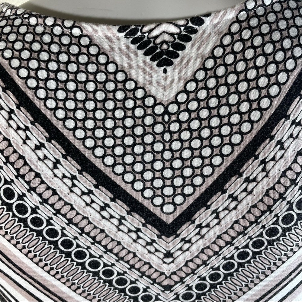 SOMA Geometric Print Sleeveless Maxi Dress in XS - Picture 9 of 12
